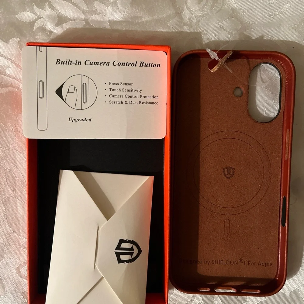 SHIELDON Case for iPhone 16 Pro - Genuine Leather MagSafe Slim CoverBrownOpenBox